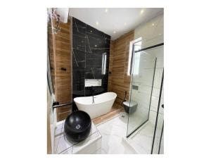 5 Bedroom fully detached contemporary duplex - 7