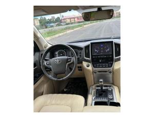 Foreign used 2017 Land Cruiser - 6