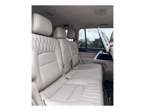 Foreign used 2017 Land Cruiser - 9