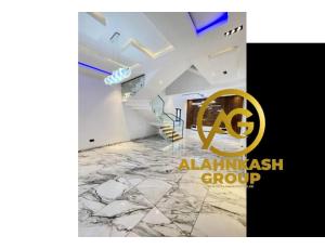 Luxury 5 bedroom fully detached duplex - 3