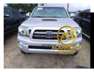 2010 TOYOTA HILUX