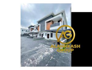4 BEDROOM DUPLEX