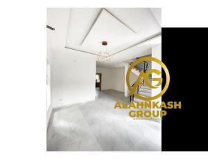 4 BEDROOM DUPLEX - 3