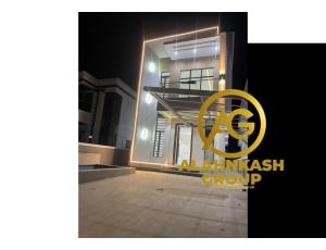 5 BEDROOM DUPLEX