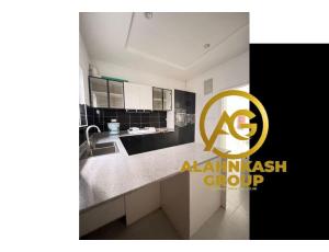 4 BEDROOM DUPLEX - 7
