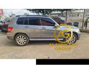 2010 GLK BENZ - 2