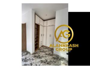 4 BEDROOM DUPLEX - 5